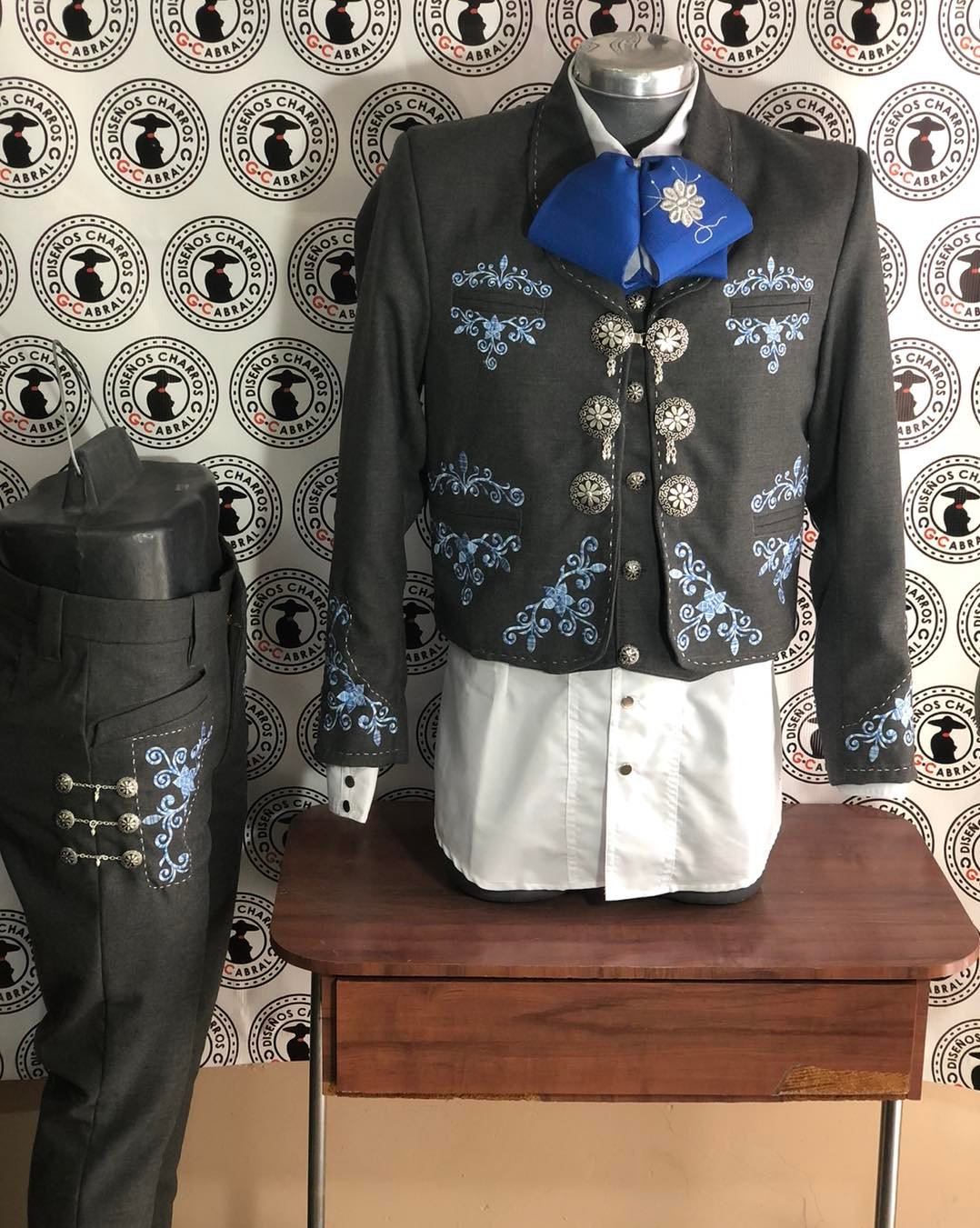 Traje Hombre imagen 2