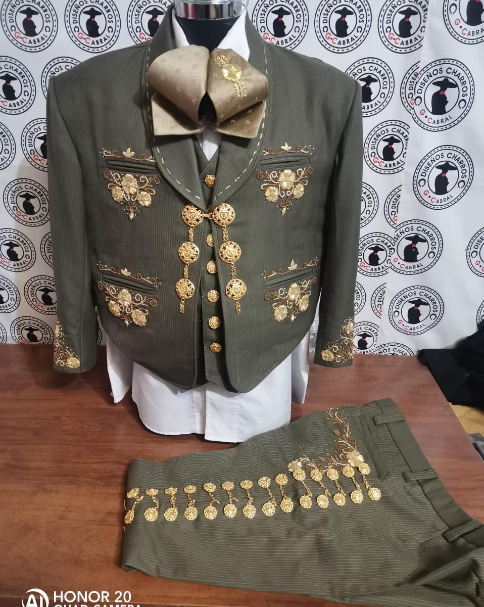 Traje Hombre imagen 6